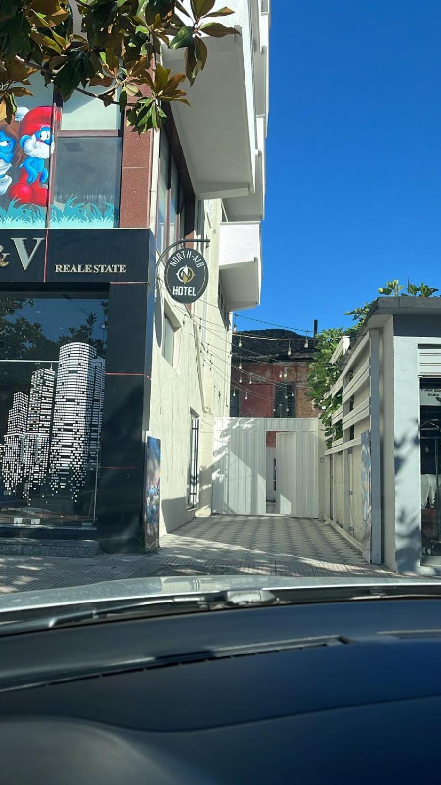North Alb Hotel Shkodër エクステリア 写真