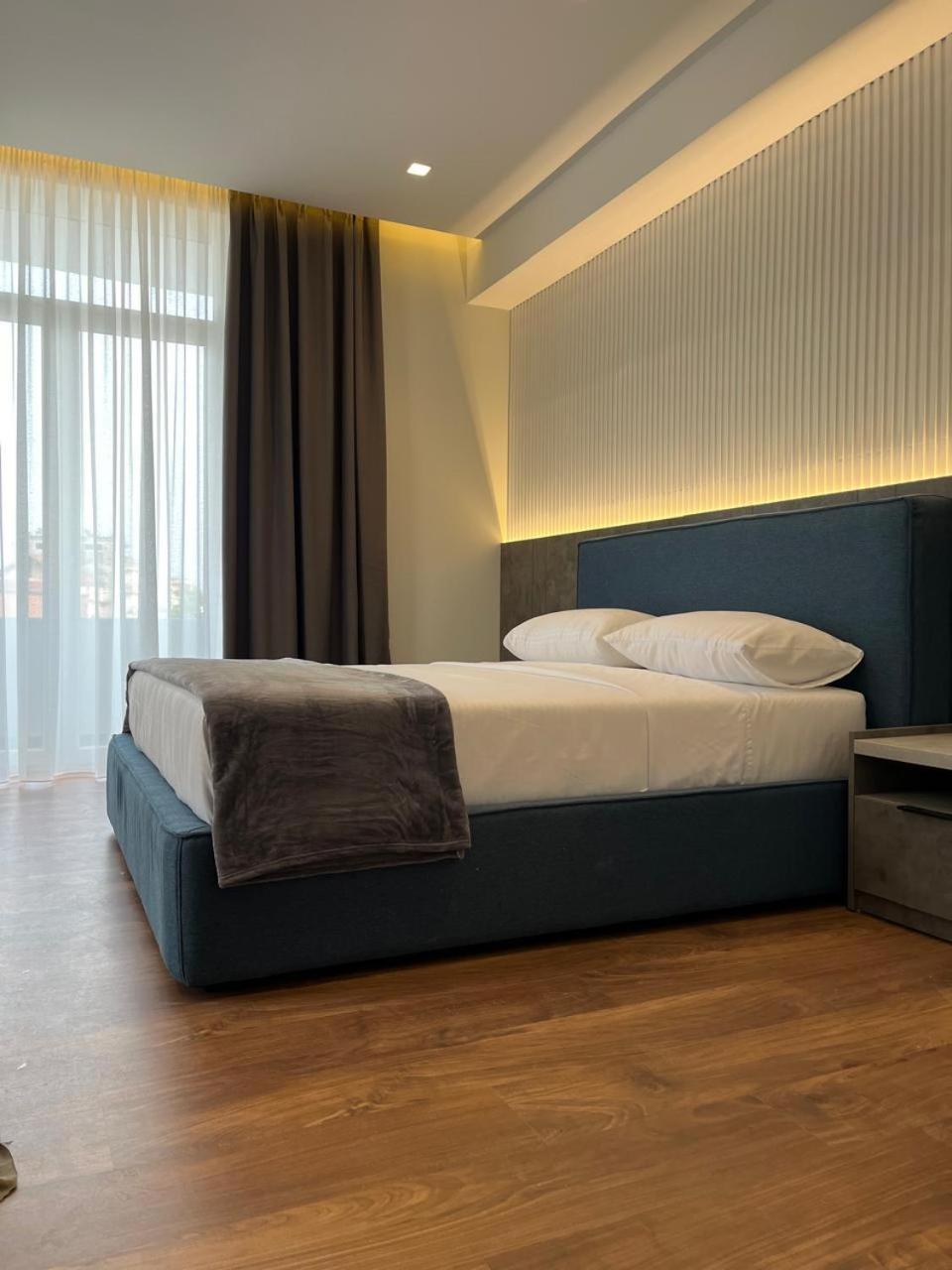 North Alb Hotel Shkodër エクステリア 写真