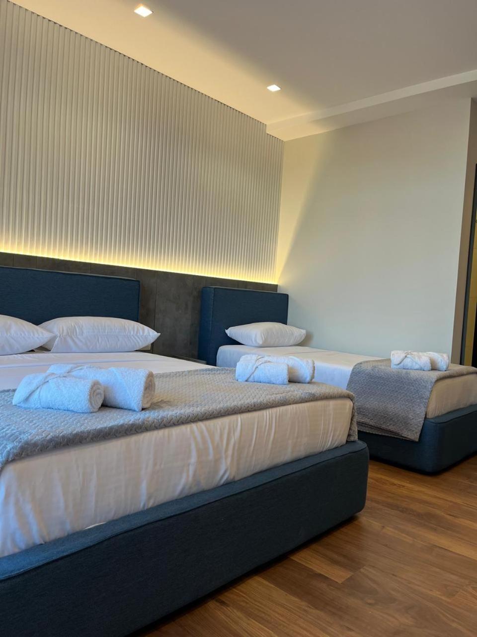 North Alb Hotel Shkodër エクステリア 写真